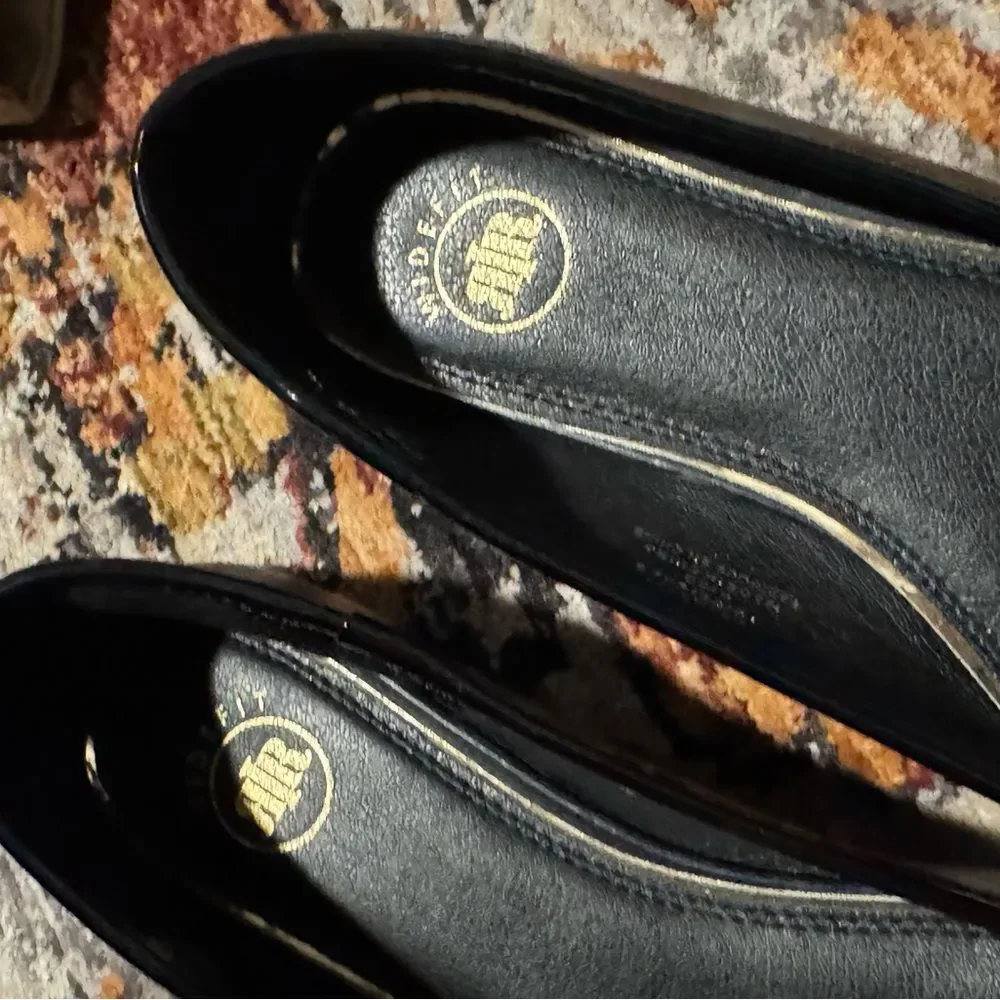 RIVER ISLAND black leather flats gold chain 39 / US 8 slip on loafers